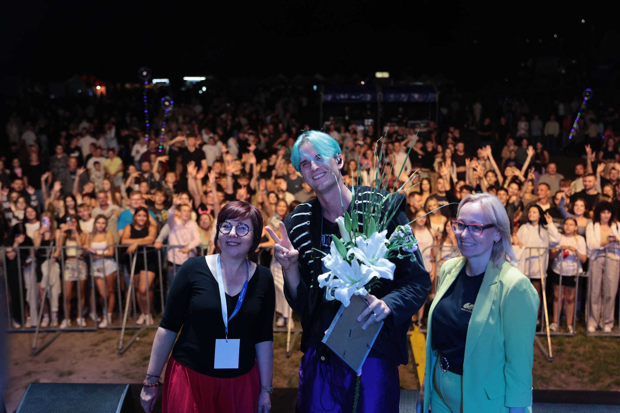 foto po koncercie Tribbsa z&nbsp;publicznością w&nbsp;tle